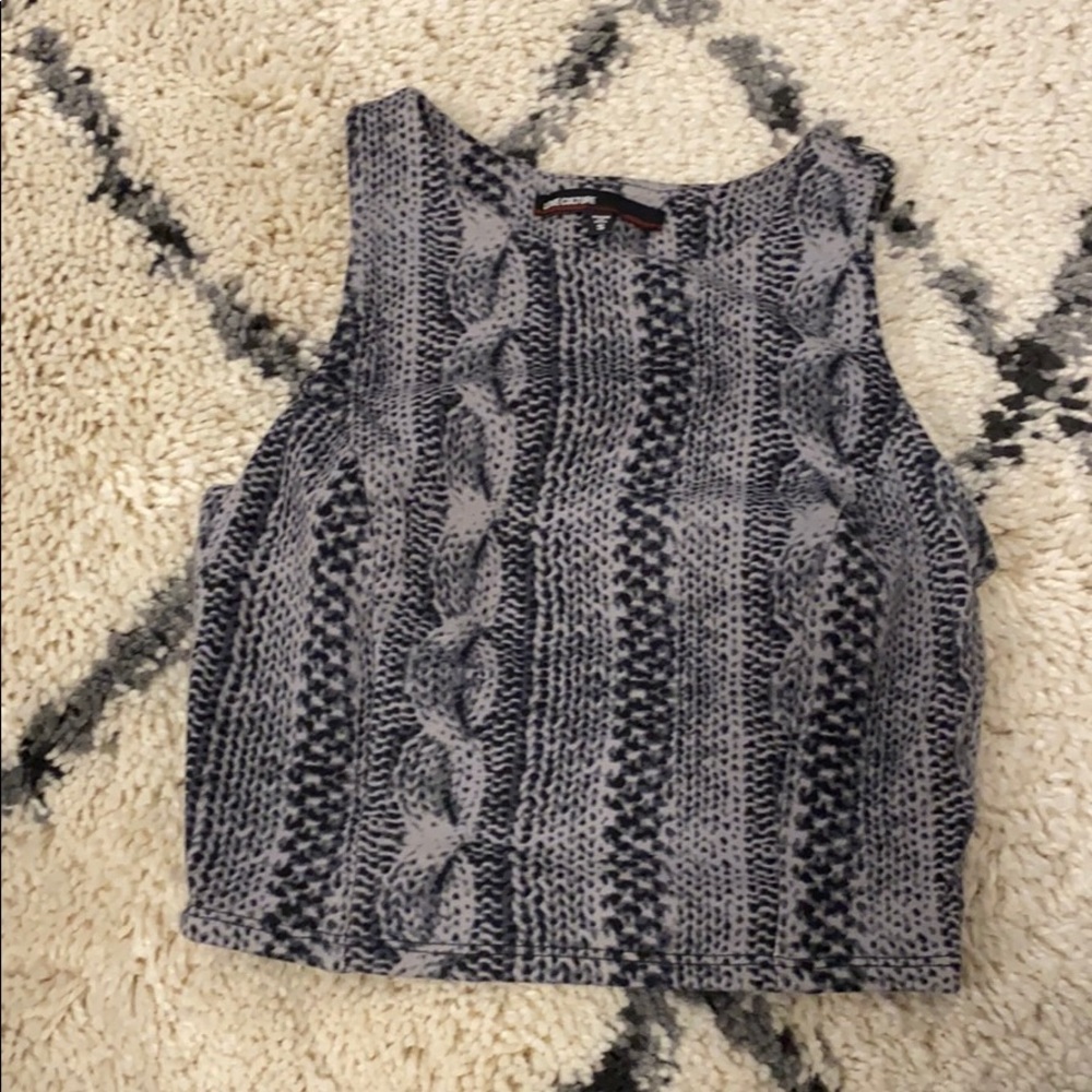 Grey Cropped top